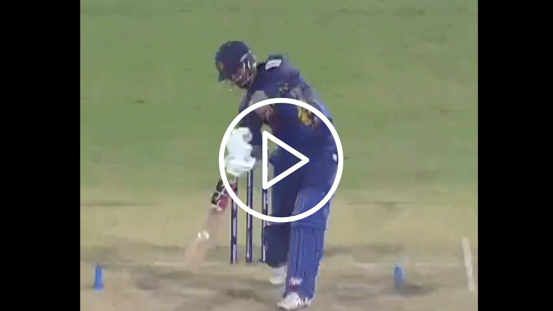 [Watch] 6,4,4,4,4 -  Dasun Shanaka's Brutal Hitting Frustrate South Africa 